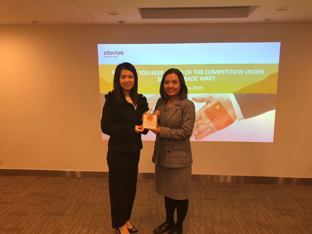 Shelly Lo, Country Marketing Associate Director of Intertek Hong Kong, presented a Certificate of Appreciation to Dr. Wong